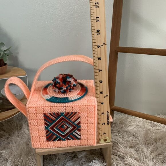 Vintage Kitschy Tea Pot Style Plastic Canvas Needlepoint Tissue Box Cover - Picture 11 of 13